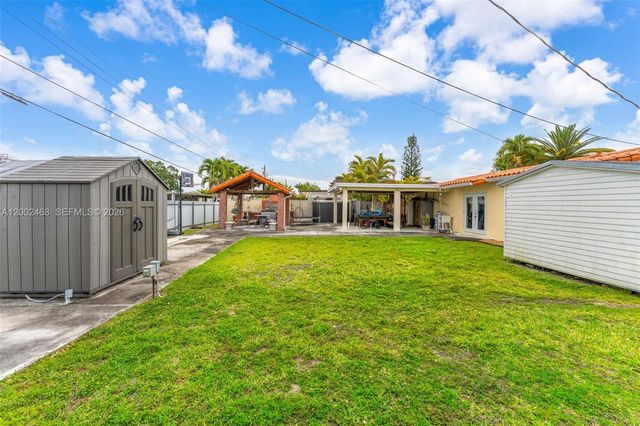 12009 SW 39th Ter, Miami, FL 33175