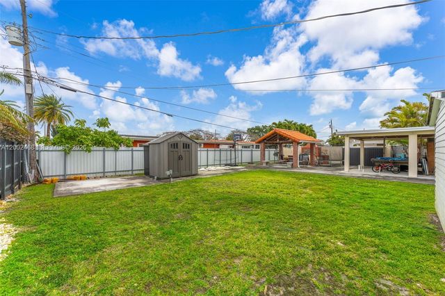 12009 SW 39th Ter, Miami, FL 33175