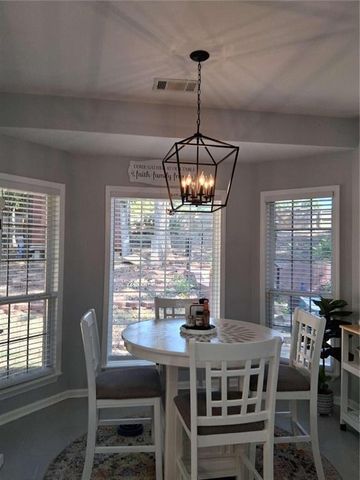 915 Charleston Court, Gainesville, GA 30501