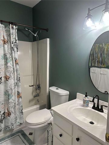 915 Charleston Court, Gainesville, GA 30501