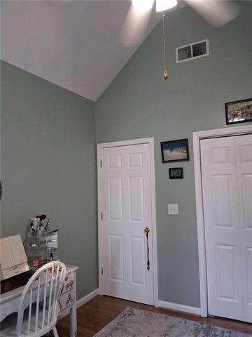 915 Charleston Court, Gainesville, GA 30501