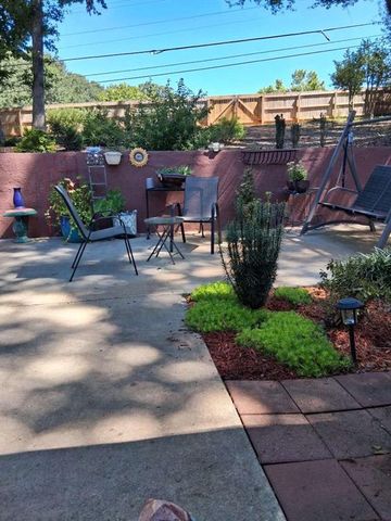 915 Charleston Court, Gainesville, GA 30501