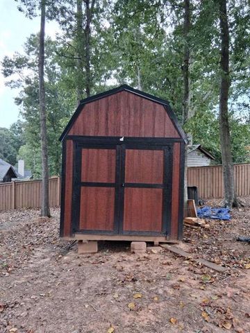 915 Charleston Court, Gainesville, GA 30501