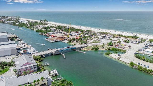 105 SHORE ROAD, Nokomis, FL 34275