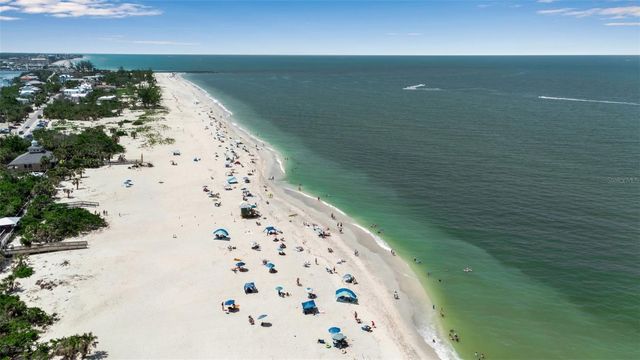 105 SHORE ROAD, Nokomis, FL 34275