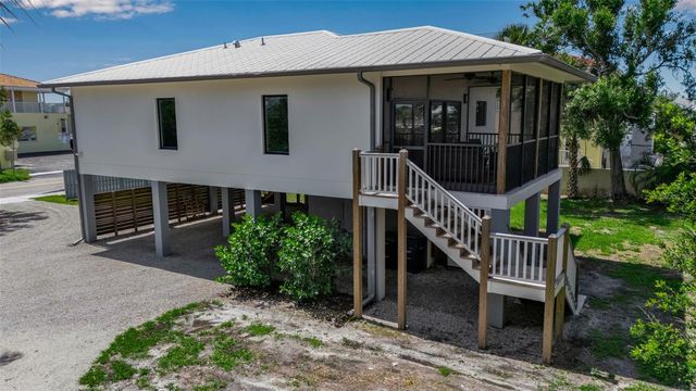 105 SHORE ROAD, Nokomis, FL 34275