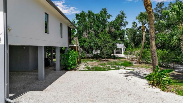 105 SHORE ROAD, Nokomis, FL 34275