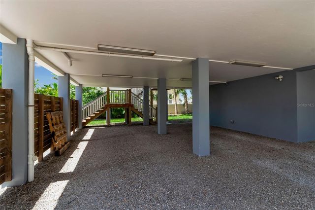 105 SHORE ROAD, Nokomis, FL 34275