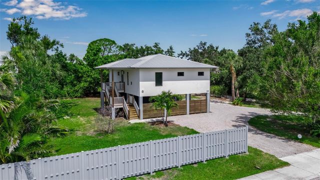 105 SHORE ROAD, Nokomis, FL 34275