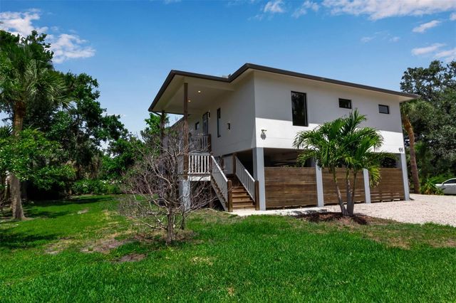 105 SHORE ROAD, Nokomis, FL 34275