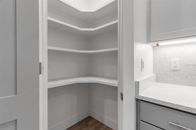 105 SHORE ROAD, Nokomis, FL 34275