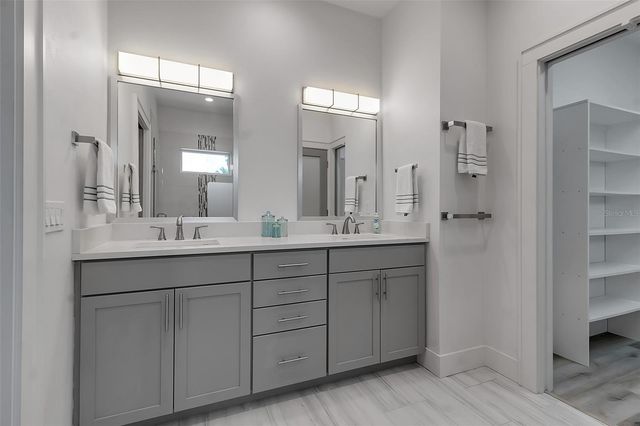 105 SHORE ROAD, Nokomis, FL 34275