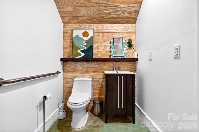 626 Old Lytle Cove Road, Swannanoa, NC 28778