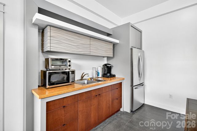 626 Old Lytle Cove Road, Swannanoa, NC 28778