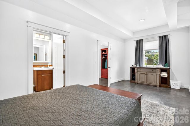 626 Old Lytle Cove Road, Swannanoa, NC 28778