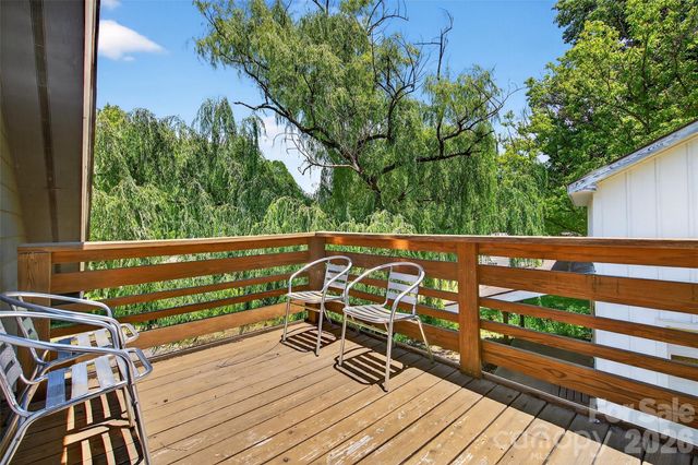 626 Old Lytle Cove Road, Swannanoa, NC 28778