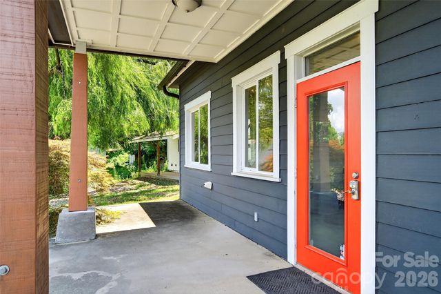 626 Old Lytle Cove Road, Swannanoa, NC 28778