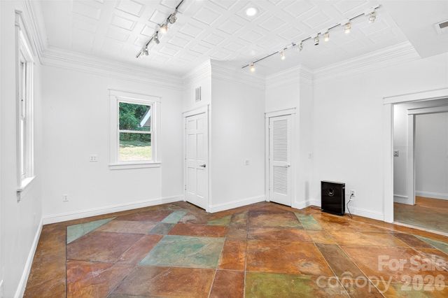 626 Old Lytle Cove Road, Swannanoa, NC 28778