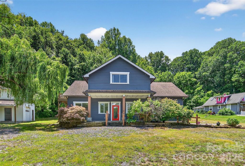626 Old Lytle Cove Road, Swannanoa, NC 28778