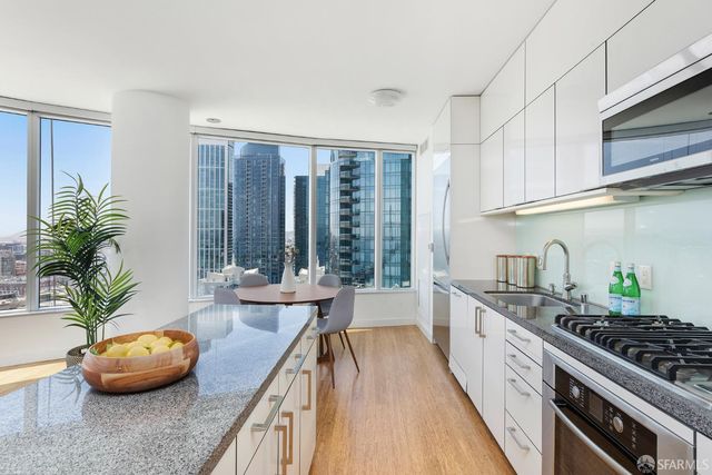 338 Spear Street 31E, San Francisco, CA 94105