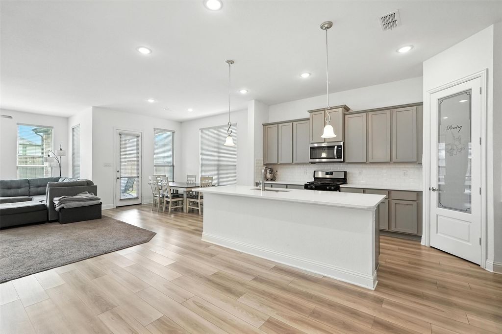 1812 Lithgow Road, Celina, TX 75009