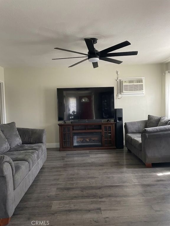 7431 Topeka Drive, Reseda, CA 91335 — photo 2