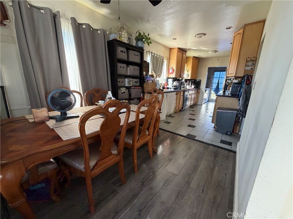 7431 Topeka Drive, Reseda, CA 91335 — photo 5