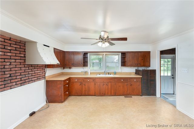 1012 S Riley Drive, Scottsburg, IN 47170