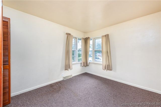 1012 S Riley Drive, Scottsburg, IN 47170