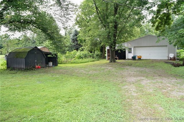 1012 S Riley Drive, Scottsburg, IN 47170