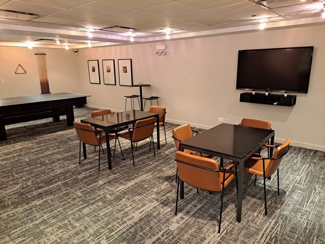 30 E HURON Street 2205, Chicago, IL 60611