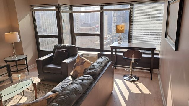 30 E HURON Street 2205, Chicago, IL 60611