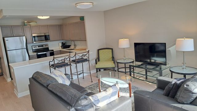 30 E HURON Street 2205, Chicago, IL 60611