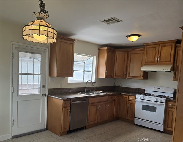 5012 Sepulveda, Torrance, CA 90505