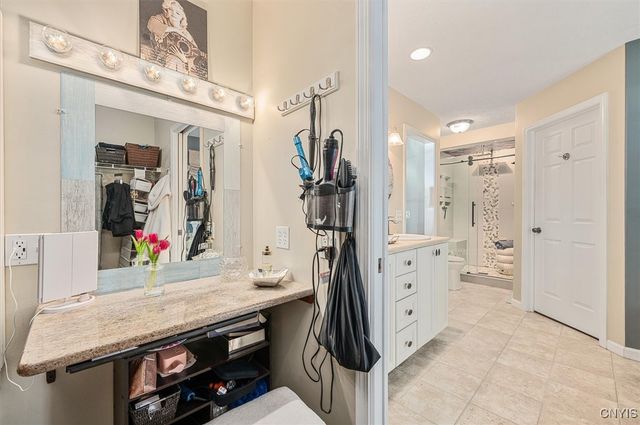 6652 East Sorrell Hill Road, Van Buren, NY 13164