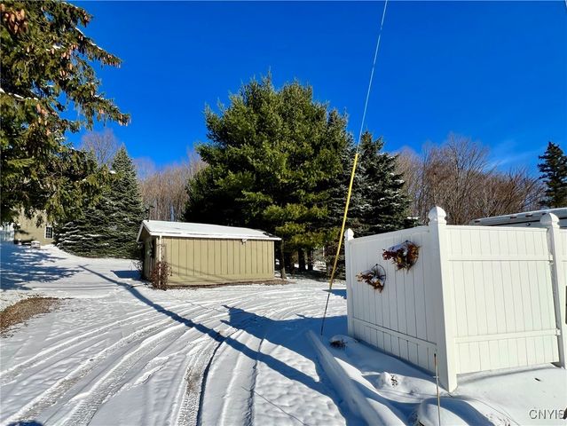 6652 East Sorrell Hill Road, Van Buren, NY 13164