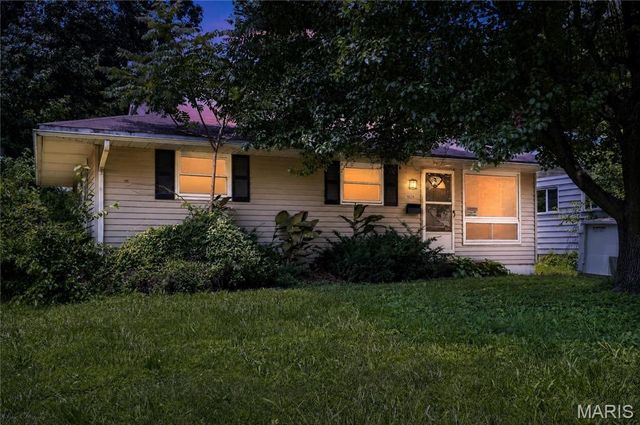 10829 Glen Garry Road, St Louis, MO 63137