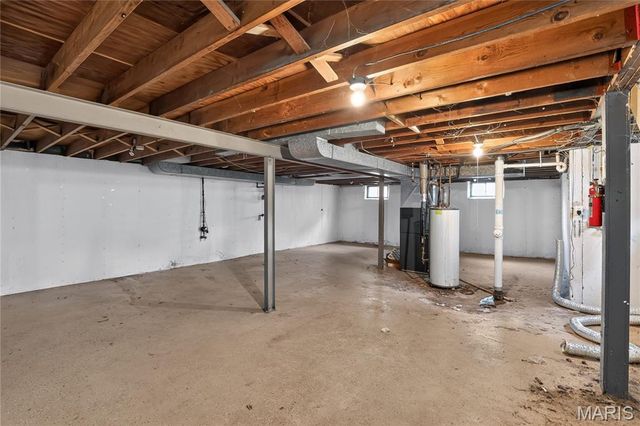 10829 Glen Garry Road, St Louis, MO 63137