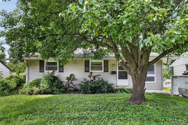 10829 Glen Garry Road, St Louis, MO 63137