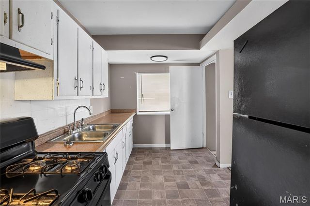 10829 Glen Garry Road, St Louis, MO 63137