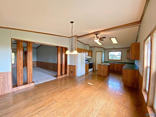 220 County Road 530, Rogersville, AL 35610