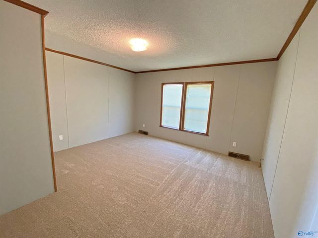 220 County Road 530, Rogersville, AL 35610