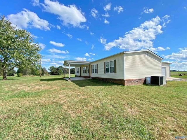 220 County Road 530, Rogersville, AL 35610