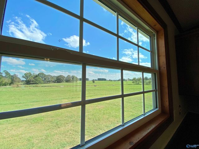 220 County Road 530, Rogersville, AL 35610