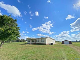 220 County Road 530, Rogersville, AL 35610