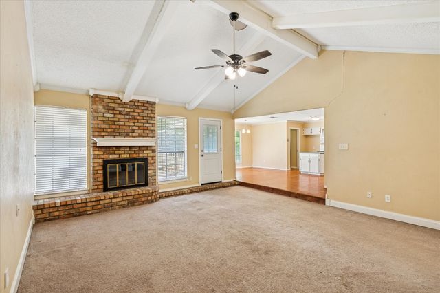 5711 Tumbleweed Court, Arlington, TX 76017