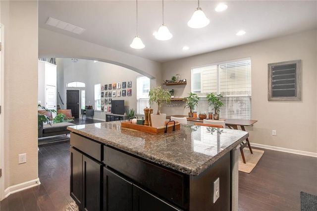 7709 Menchaca RD 24, Austin, TX 78745
