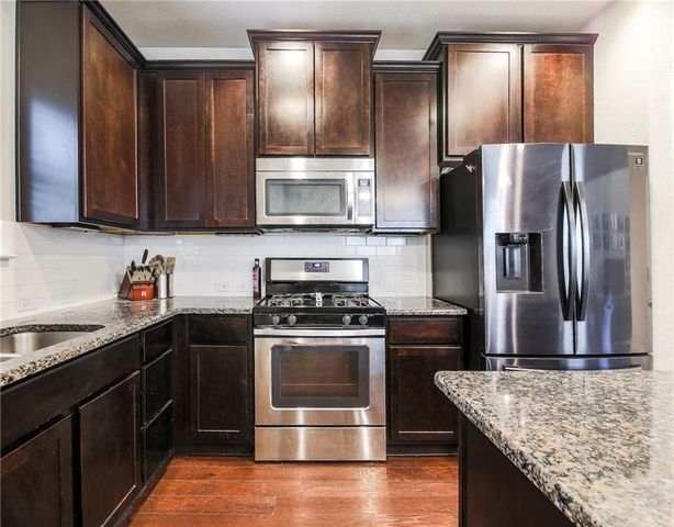 7709 Menchaca RD 24, Austin, TX 78745