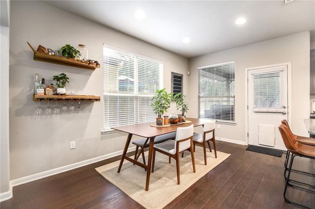 7709 Menchaca RD 24, Austin, TX 78745