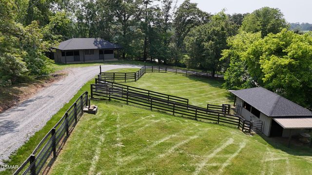 1121 Cummings Chapel Road, Sevierville, TN 37862